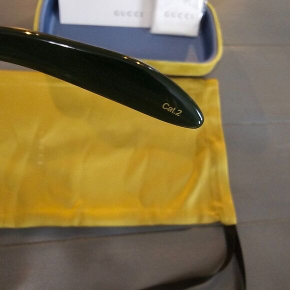 Gucci Women's Black Gradient Square Sunglasses GG1068SA - Picture 13 of 14